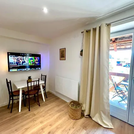 Apartment La Poulie - With Balcony And Free Privative Parking - Close To Colmar Sainte-Croix-en-Plaine